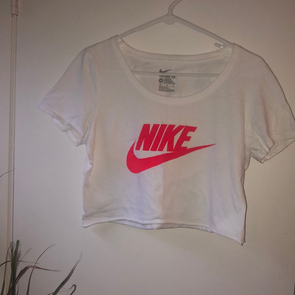 Cropped Nike T